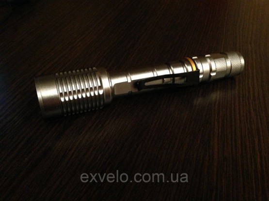 Светодиодный фонарь TrustFire Z5 комплект